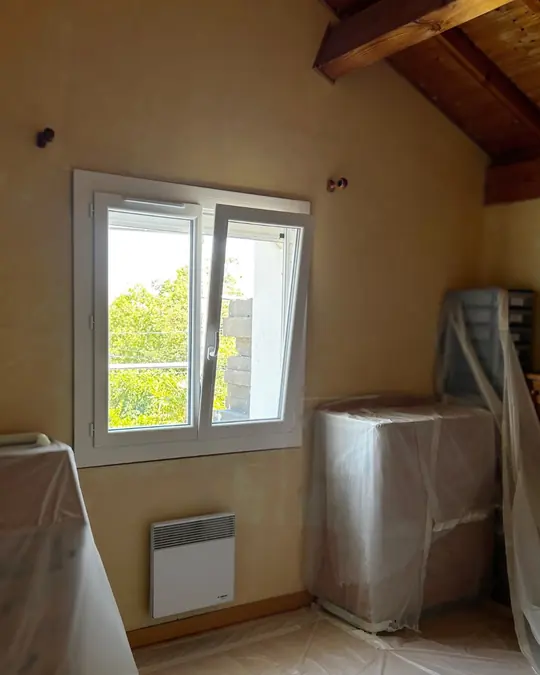 Fenêtre PVC oscillo-battante après remplacement
