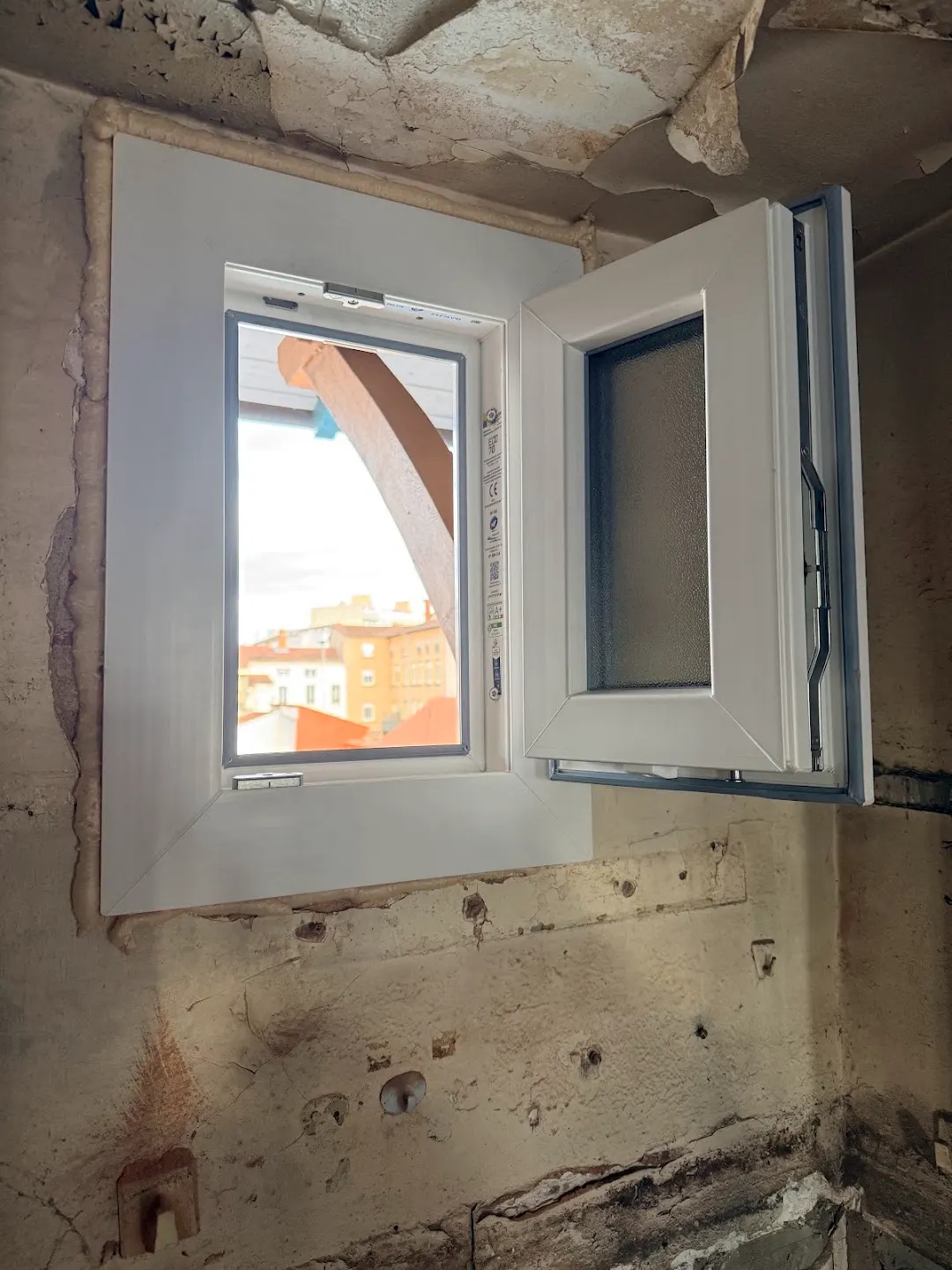 Menuiseries neuves pendant une rénovation à Roanne