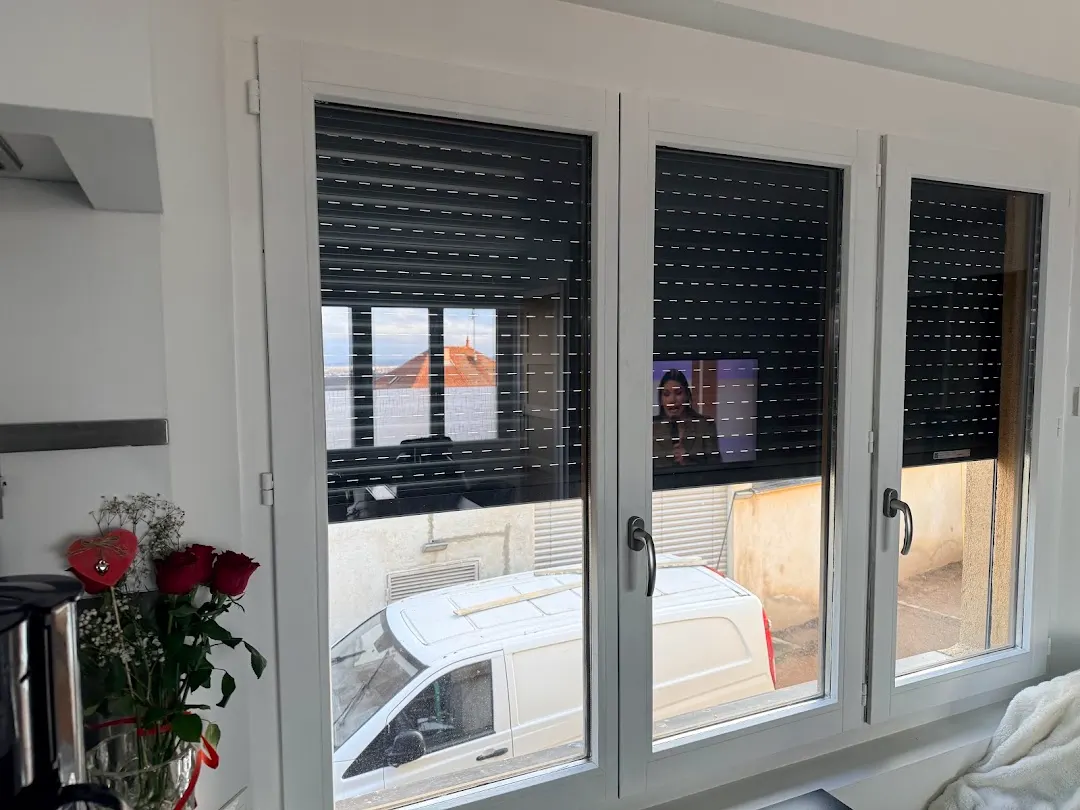 Volets roulants neufs, vue de l'intérieur